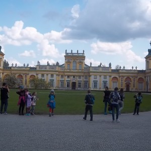 Przed Pałacem w Wilanowie